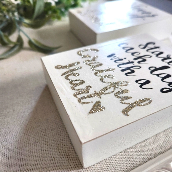 Decor - 2 signs bundle set of word encouragement love & gratitude - Picture 5 of 9